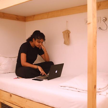 Nap Manor Hostels Bombay Exterior foto